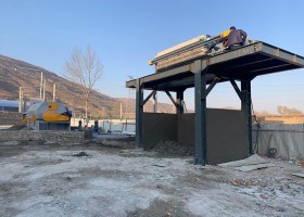 壓濾機(jī)安裝現(xiàn)場(chǎng)